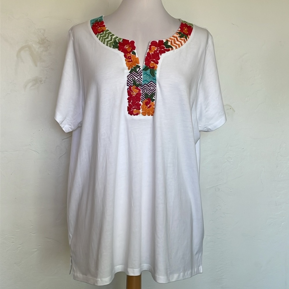 Croft & Barrow White Floral Embroidery Short Sleeve Cotton Blend Blouse Size 2X